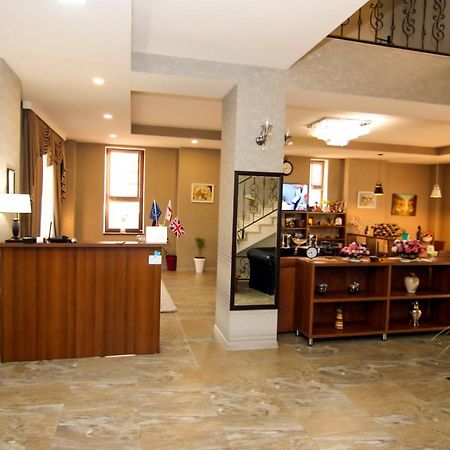 Hotel Salmer ティビリシ エクステリア 写真