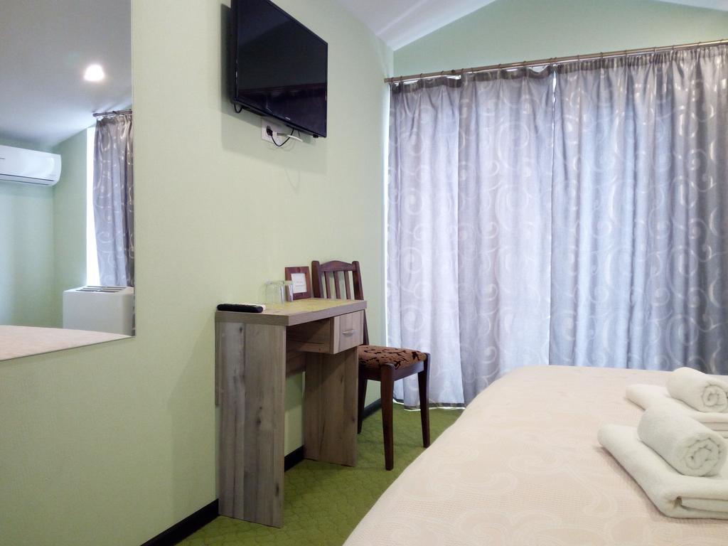 Hotel Salmer ティビリシ エクステリア 写真