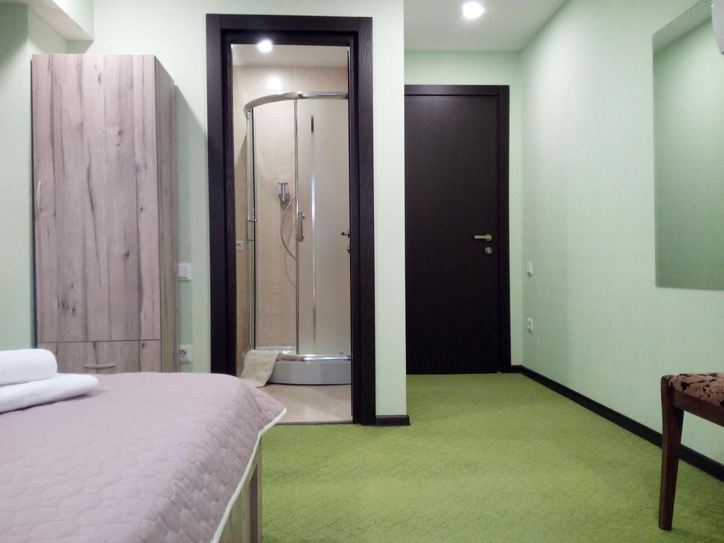 Hotel Salmer ティビリシ エクステリア 写真